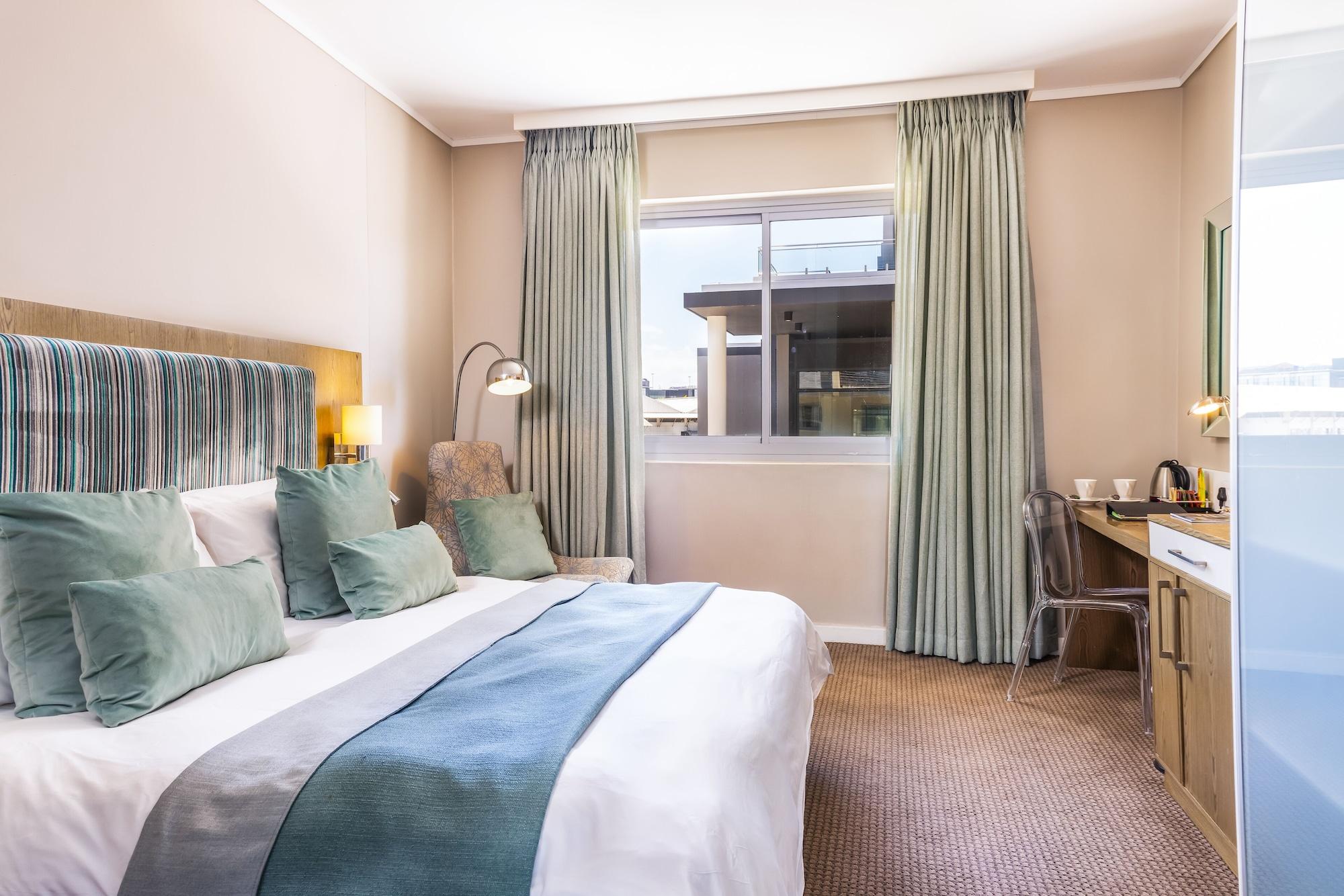 เอเอชเอ ฮาร์เบอร์ บริดจ์ โฮเทล แอนด์ สวีท Aparthotel เคปทาวน์ ภายนอก รูปภาพ
