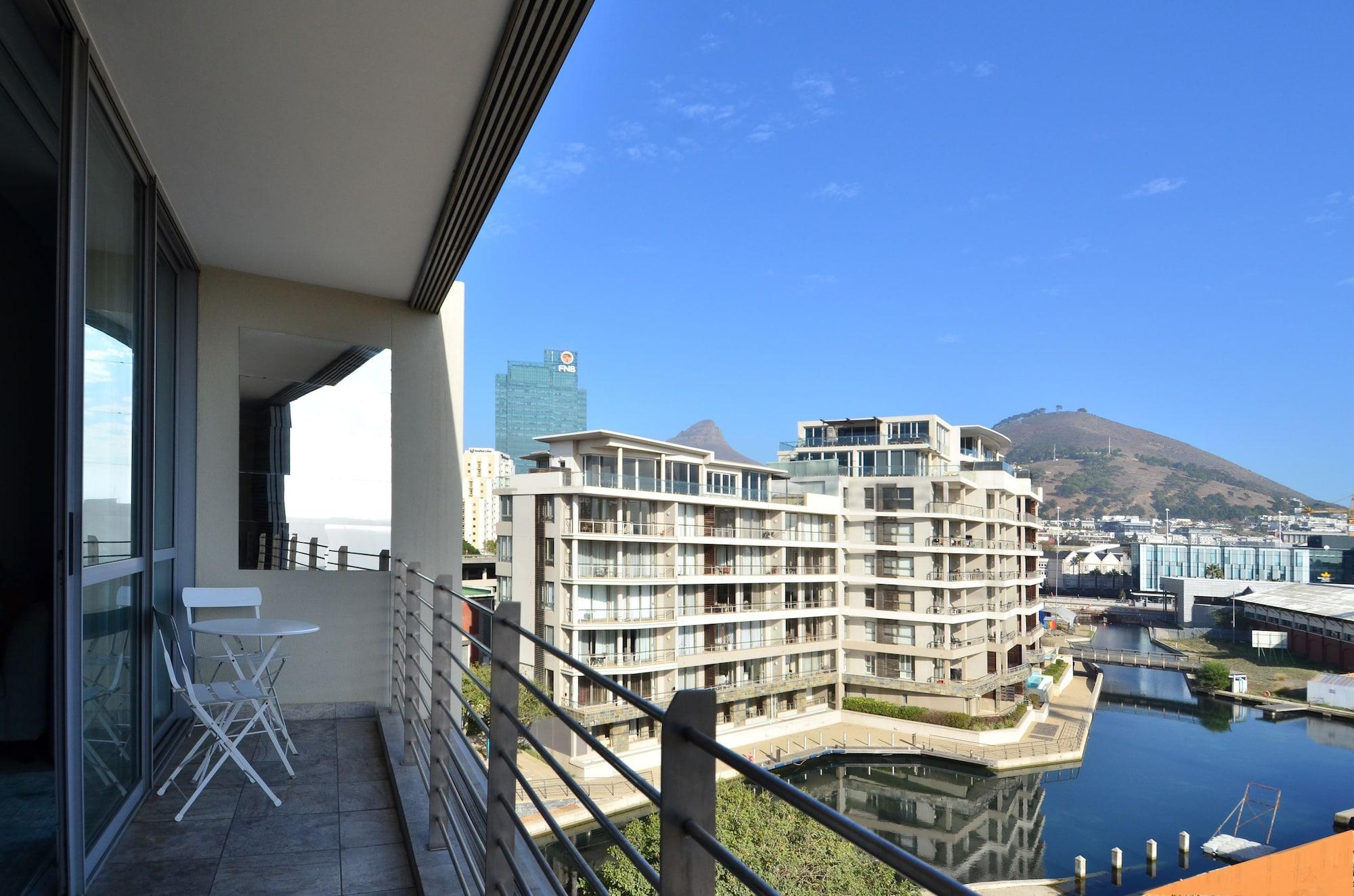เอเอชเอ ฮาร์เบอร์ บริดจ์ โฮเทล แอนด์ สวีท Aparthotel เคปทาวน์ ภายนอก รูปภาพ