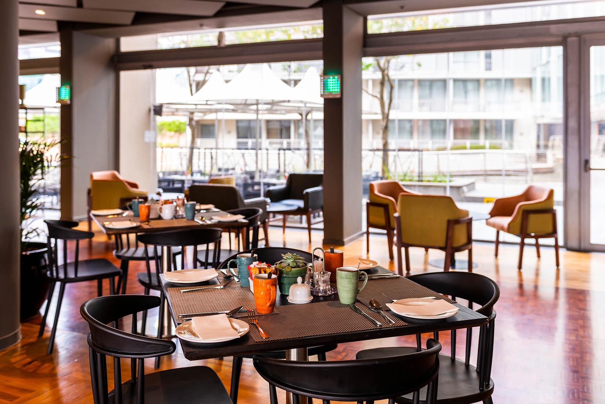 เอเอชเอ ฮาร์เบอร์ บริดจ์ โฮเทล แอนด์ สวีท Aparthotel เคปทาวน์ ภายนอก รูปภาพ